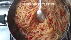 Süzmek yok!! spagetti makarna @Harikaa Yemek Tarifleri