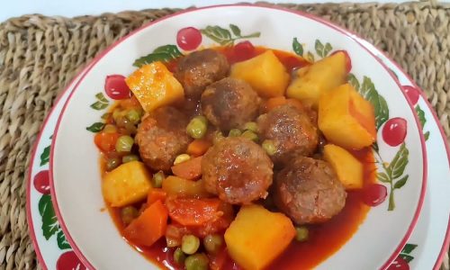 HARİKA BİR AKŞAM YEMEĞİ ÖNERİSİ KÖFTELİ ORMAN KEBABI TARİFİ 🤌😋