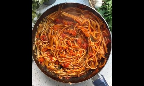 Süper Pratik Sebzeli Makarna. Lezzetli Yemek Tarifleri. İnanılmaz 1 Dakikada Yemek Tarifi