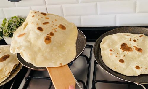 AZ ÖLÇÜLÜ LAVAŞ 🫓 EKMEĞİ TARİFİ-MAYASIZ PAMUK GİBİ  KEBAP EKMEĞİ NEFİS YEMEK TARİFLERİ-Yemek Adası