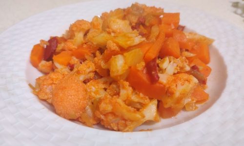 Havuçlu karnabahar yemeği tarifi | Karnabahar yemekleri | Yemek tarifleri