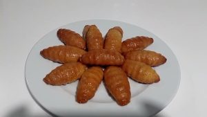 HURMA TATLISI TARİFİ LEZZETLİ YEMEK TARİFLERİ