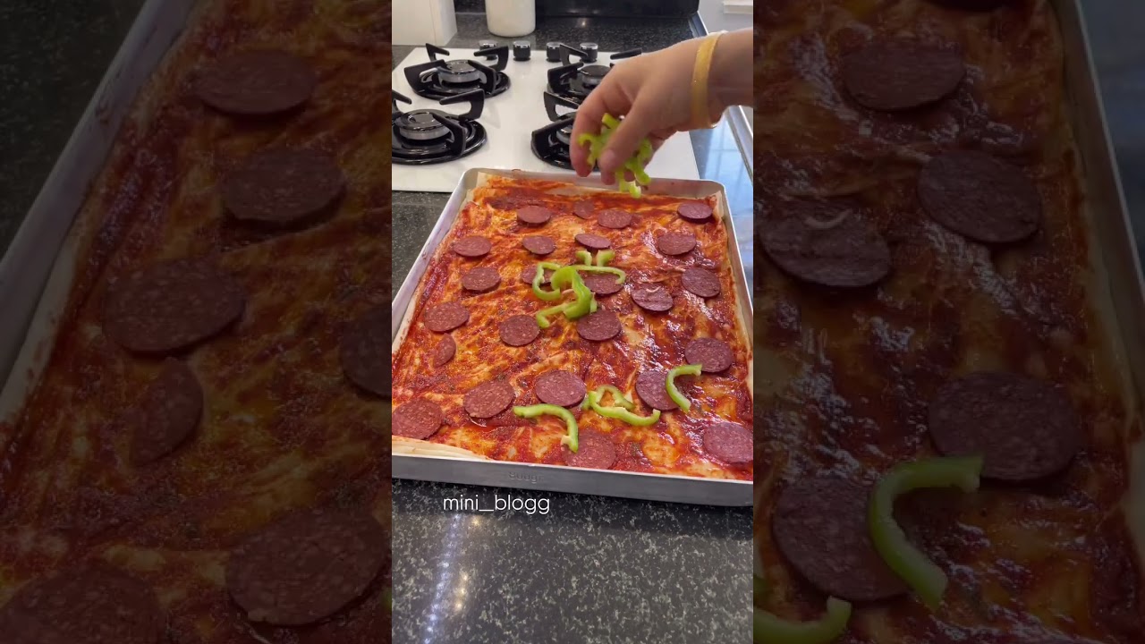 Yufka ile harika pizza tarifi #pratiktarifler #tarif #yemektarifleri