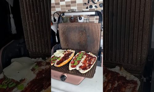 Salçalı Tost Tarifi #tost #toast #food #keşfet #viral #sucuk #fyp #yemektarifleri #pratiktarifler