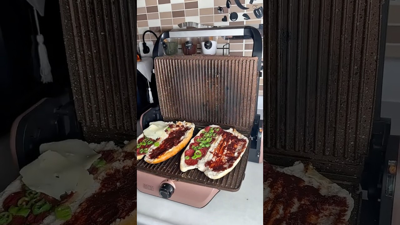 Salçalı Tost Tarifi #tost #toast #food #keşfet #viral #sucuk #fyp #yemektarifleri #pratiktarifler