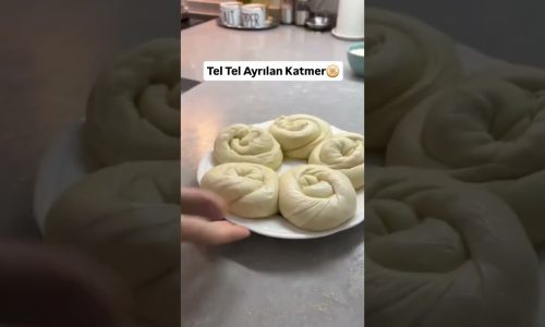 Tel tel ayrılan mis gibi tereyağlı katmer tarifi😋 Nefis oluyor denemeyen kalmasın🤌🏼