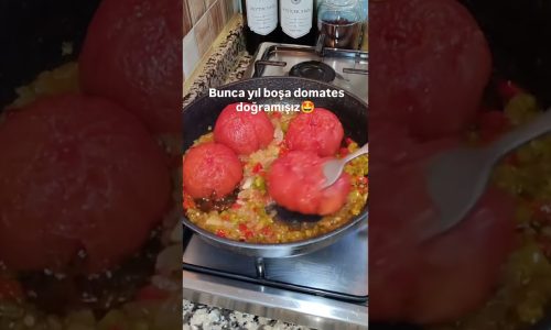 Menemen sizce soğanlı mı soğansız mı?  #yemektarifleri