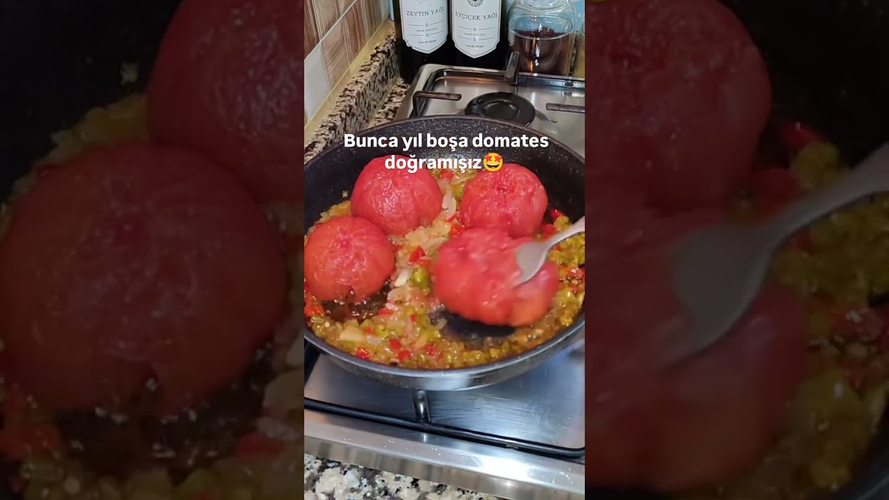 Menemen sizce soğanlı mı soğansız mı? #yemektarifleri