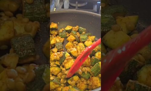 sağlıklı ve doyurucu Yeşil mercimekli kabak salatası tarifi