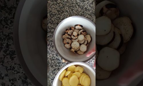 MAKDULE YEMEGİNİN YAPIM AŞAMALARI UZUN HALİ KANALIMIZDA ABONE OLUP LİKE ATARSANIZ ÇOK SEVİNİRİM