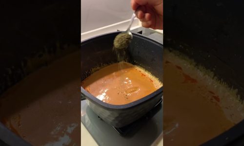 Soslu makarna #makarnatarifi #makarnasosu #kolaytarifler #pratiktarifler #yemektarifleri #yemek 🍝