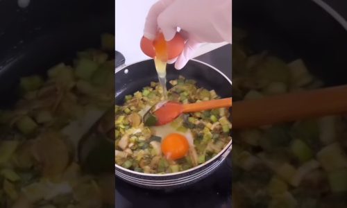 Pırasalı yumurta.🍽️ *        Sıcak kahvaltı lezzetlerinden.#kahvaltı #yemektarifleri