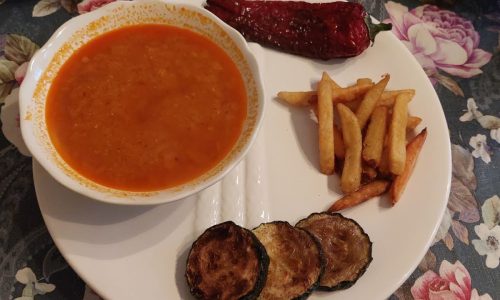 PRATIK YEMEK TARIFLERI/ SUCUKLU YUMURTA / MERCIMEK ÇORBASI/ LINSEN SUPPE #keşfet #Kochkurs