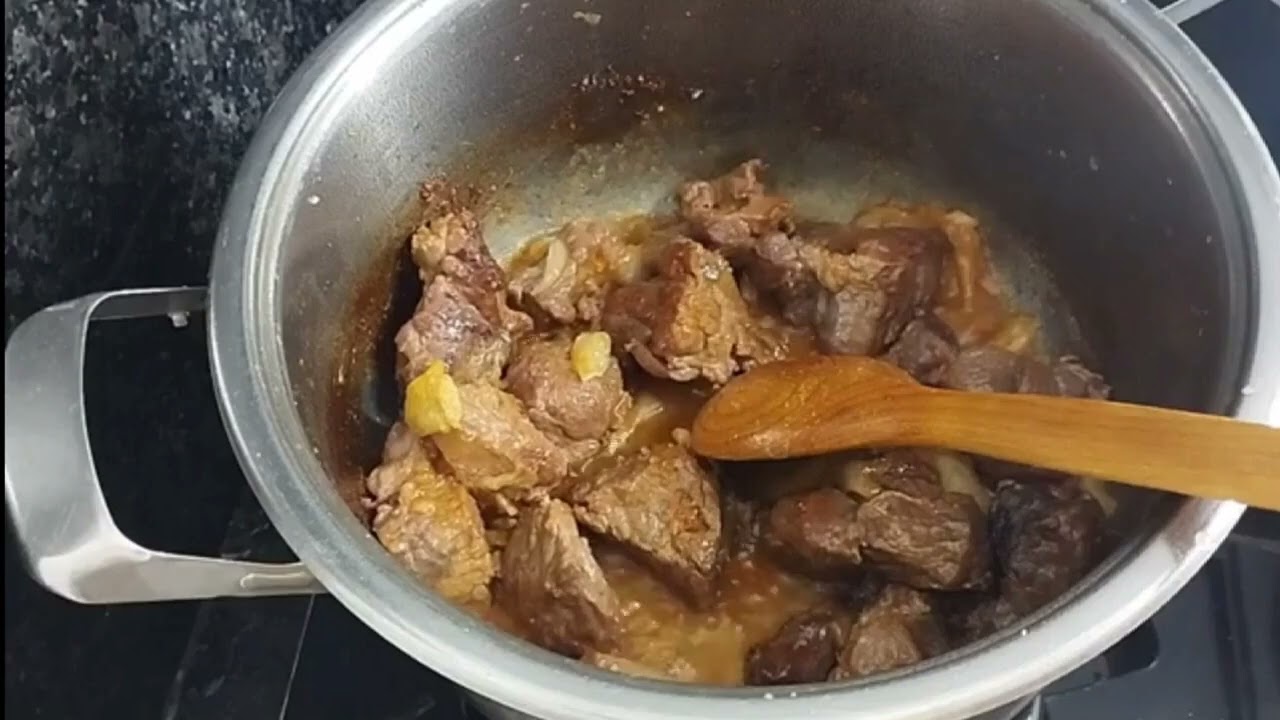 ETLİ YAHNİ TARİFİ Özgün Şef yemek tarifleri